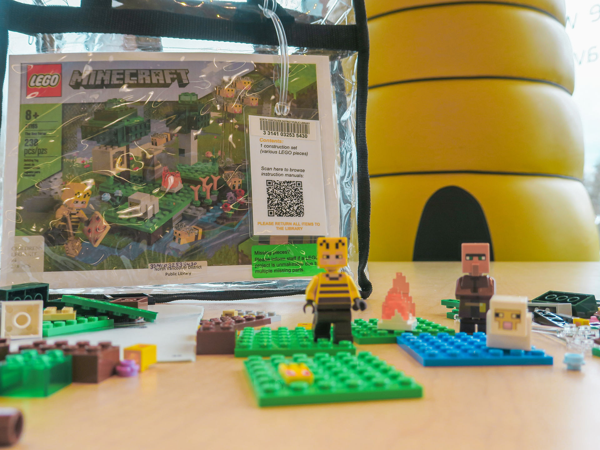 a minecraft lego kit